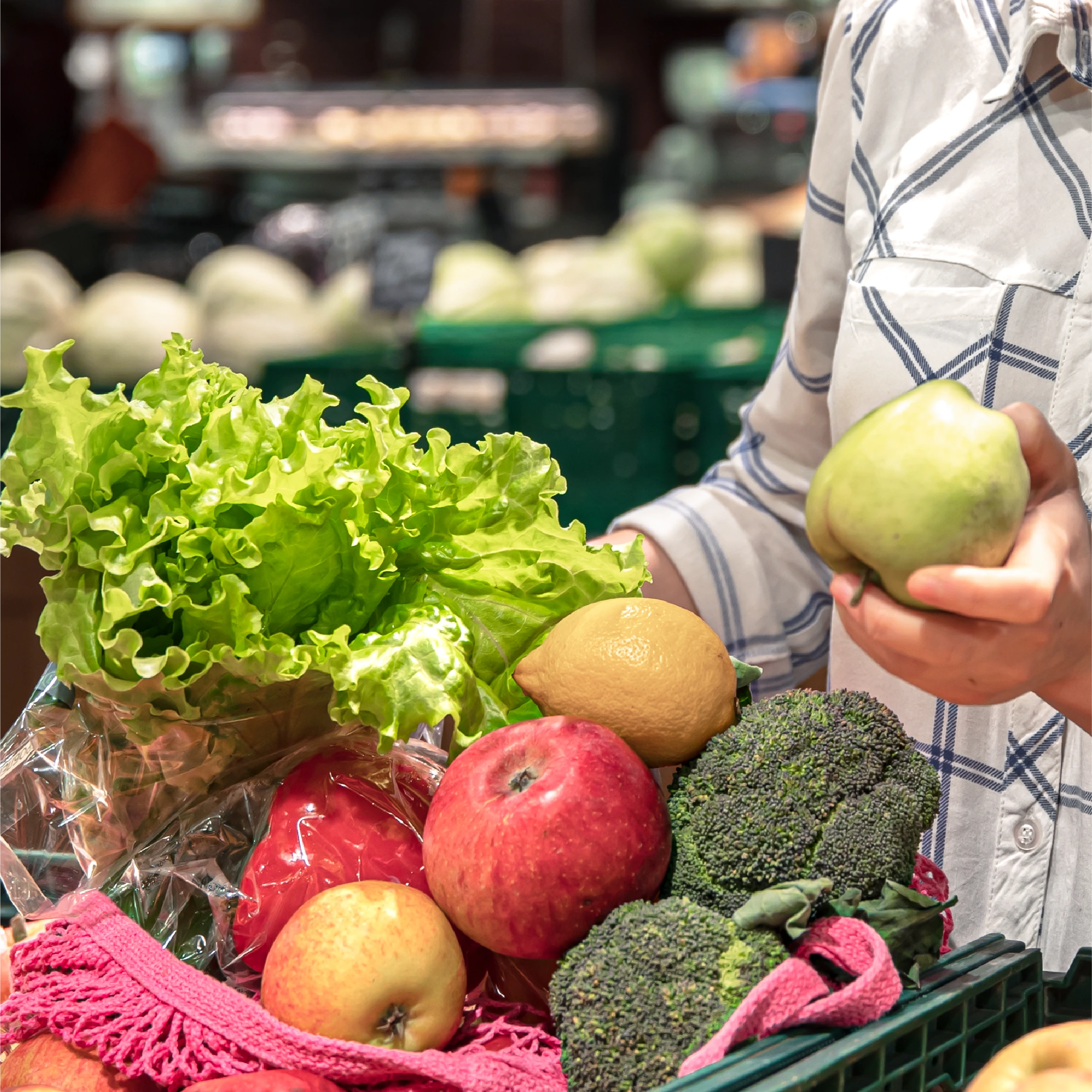 Central kitchen production and distribution management